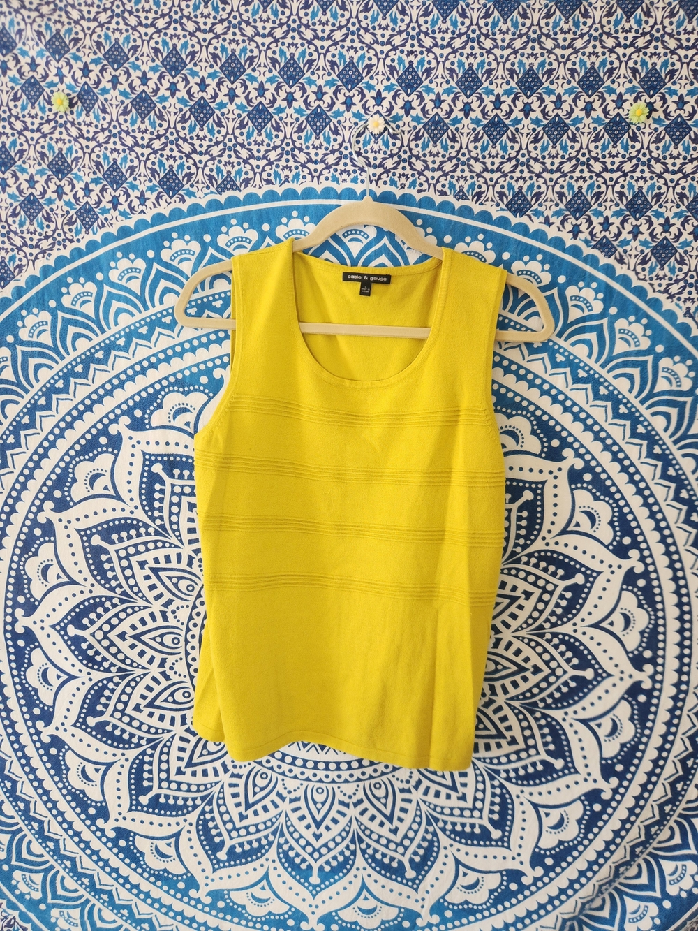 Cable & Gauge Yellow Sleeveless Knit & Tank Top (2 Pieces)